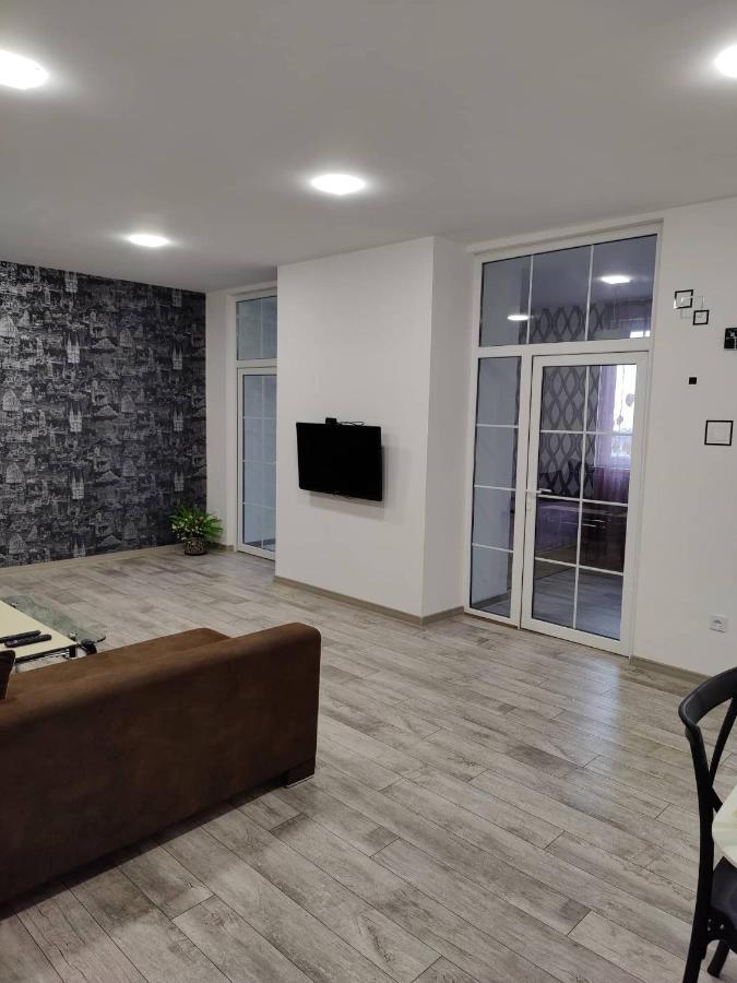 Modern Apartment In The Center With The View Of The Majestic Ararat Erivan Dış mekan fotoğraf